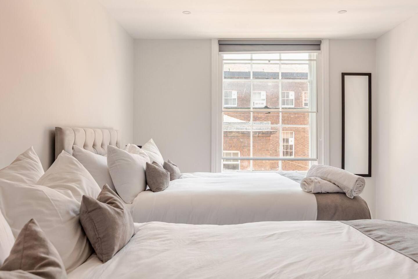 Urban Retreat By Lvp - Spacious 2-bed, Sleeps 10 - Ideal For Groups Liverpool